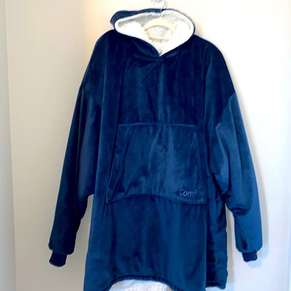 THE COMFY Original | Sherpa Lined Microfiber Fleece‎ Wearable Blanket, Oversized